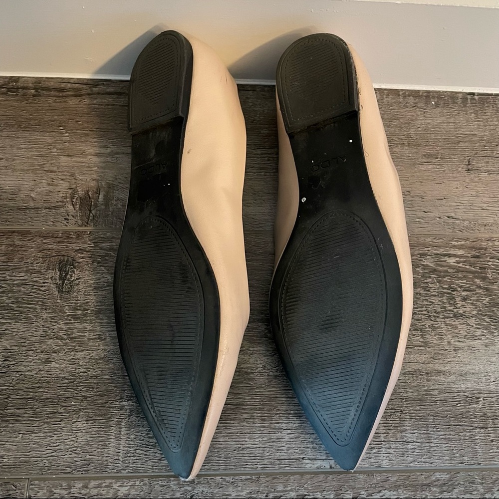 Aldo Beige Pointed Toe Slip On Flats Size 8.5 - Picture 3 of 3